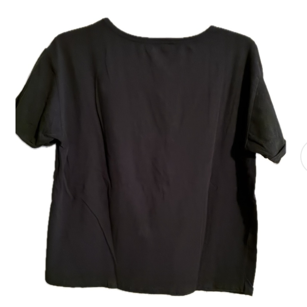 Saints & Hearts Shirt Black Graphic Tee with Cheetah Lips Size Medium Like NEW - Picture 4 of 4